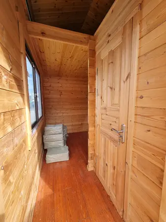 Tiny Huts - Interior